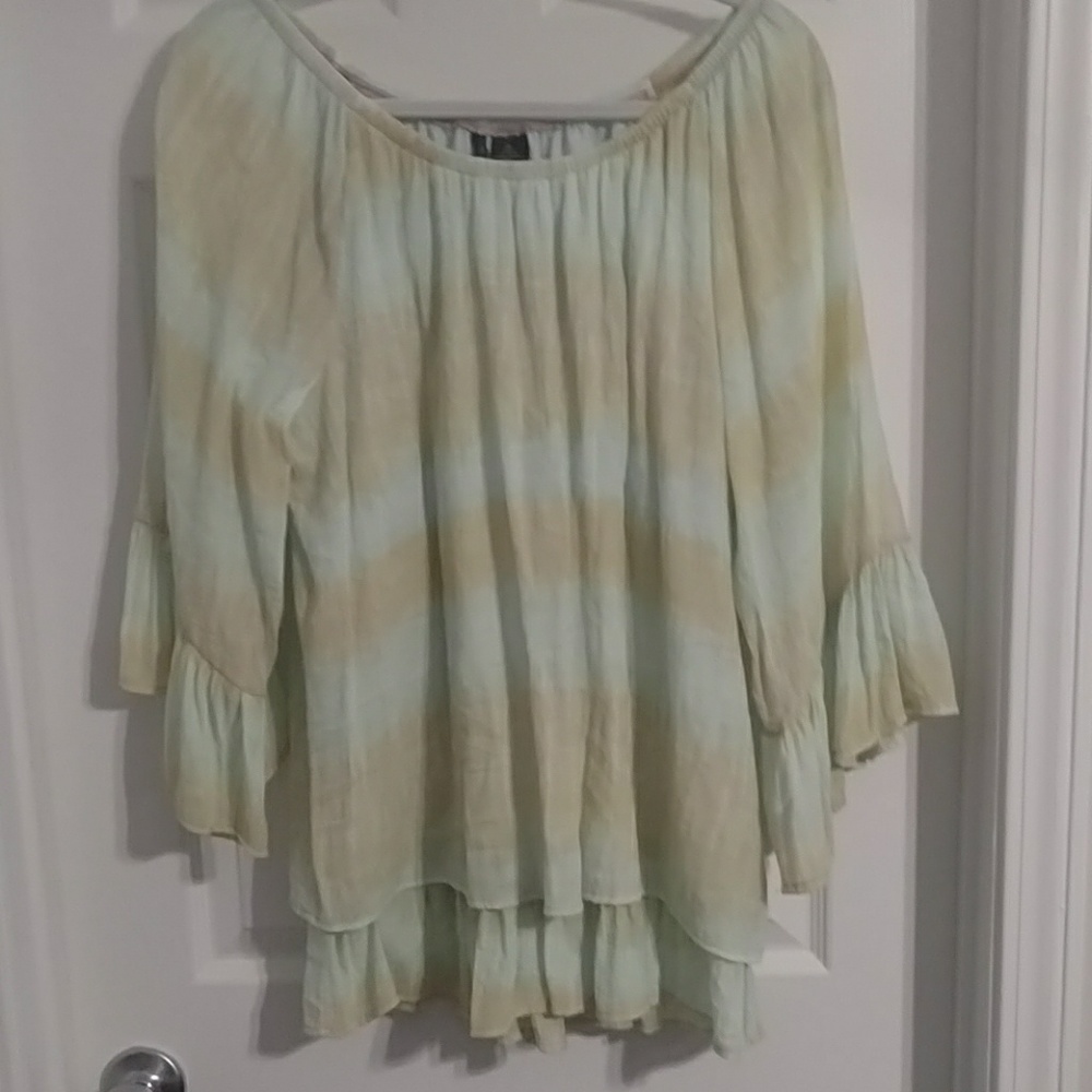 Gorgeous green and orange peasant top